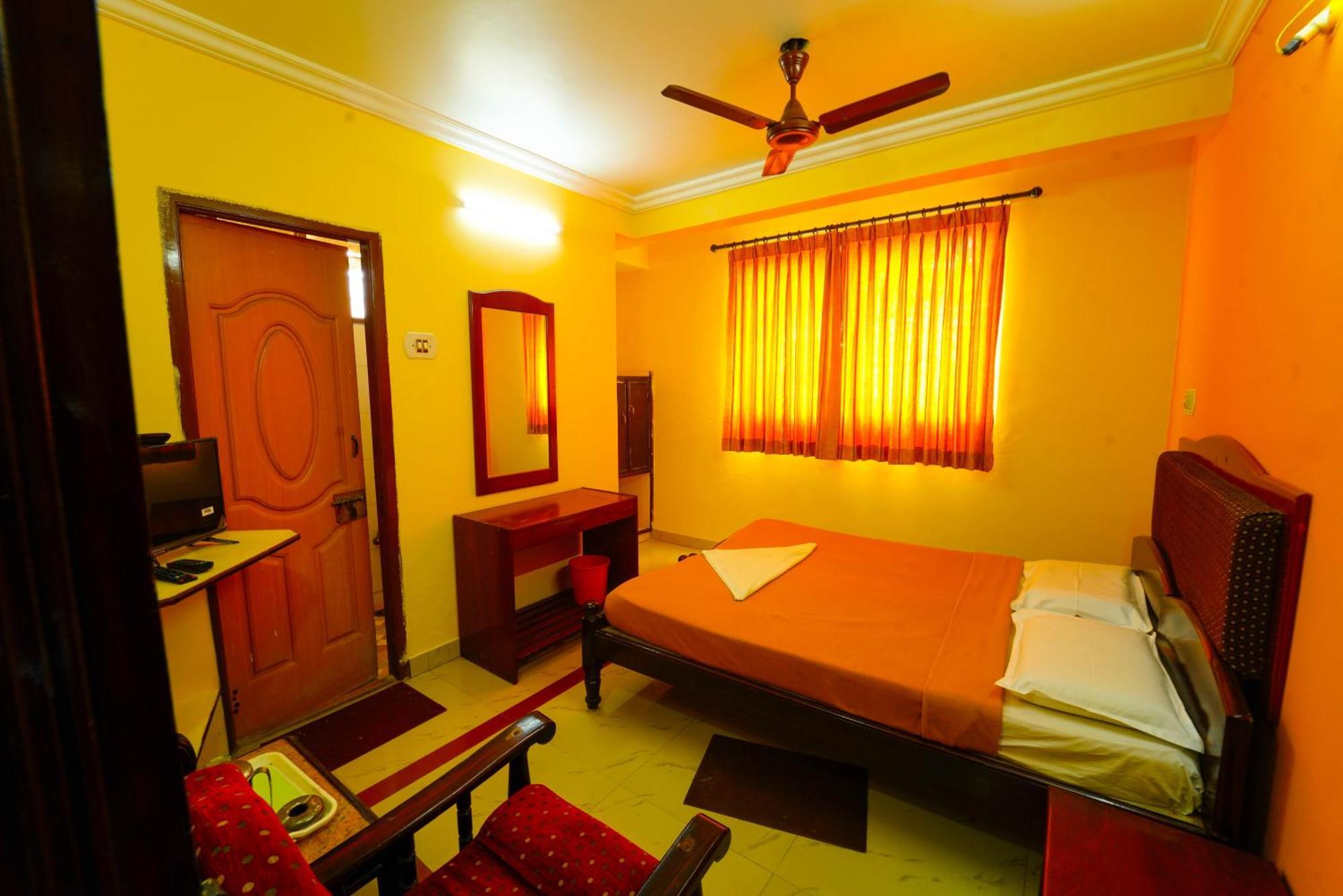 Amogha Residency Hotel Mysore Exterior photo